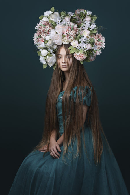 girl-metal-floral-bouquet