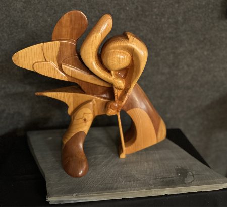 wood-sculpture-golfer-indiana-artist